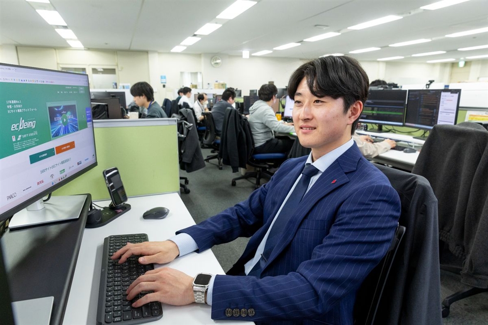 15:00 開発業務